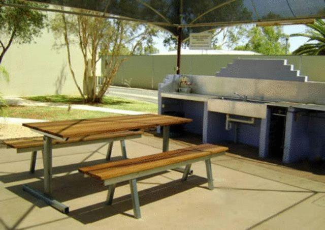 Alice Springs Airport Motel מראה חיצוני תמונה